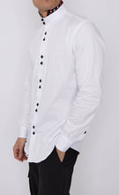 Men White Slim Fit Shirt SC301